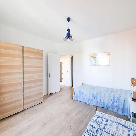 Brice Marine - T4 Climatise En Centre-ville *