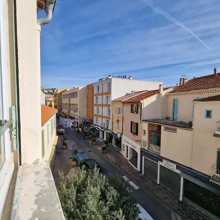 Apartment Brice Marine - T4 Climatise En Centre-ville Le Lavandou